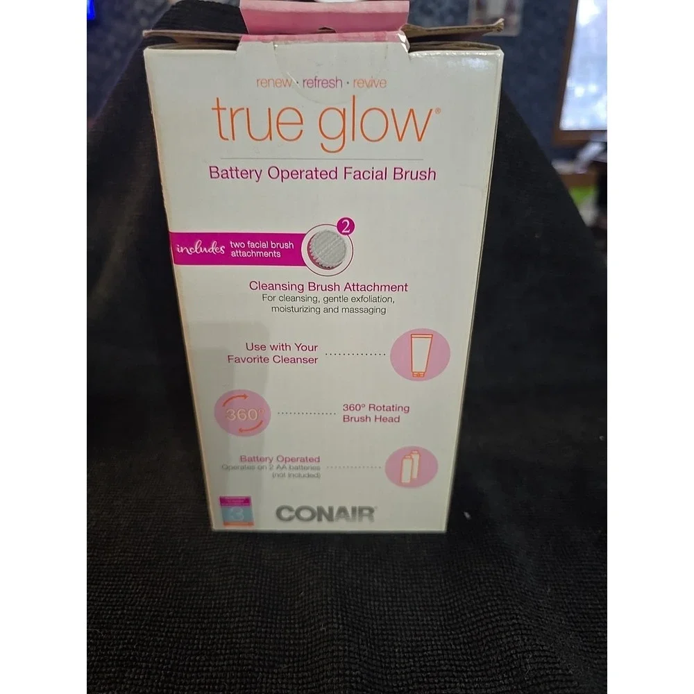 Conair True Glow Battery Operated Facial Brush w/ 2 Attachments FCB7 2 Speeds‎